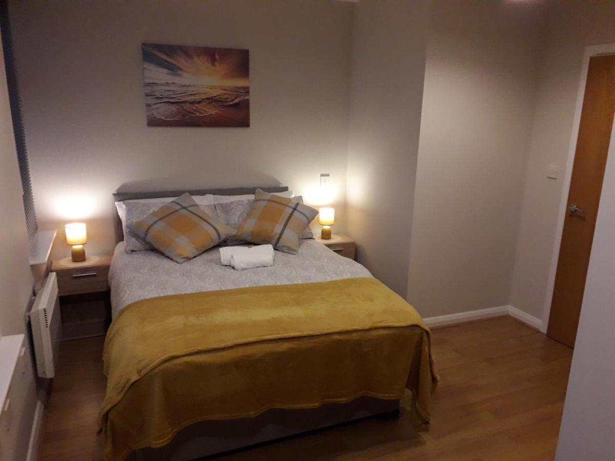 Apartment Luxury And Stylish 2 Bedroom With En-suite *